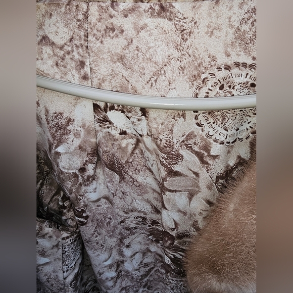 GORGEOUS GENUINE AUTUMN HAZE MINK FUR & GENUINE LEATHER COAT SIZE: Medium-Large - Picture 12 of 14